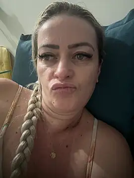 Alerquinasc Chat XXX in diretta