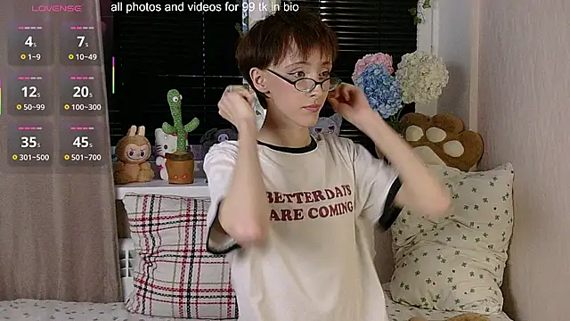 NextVibe_ – Kamerová šou