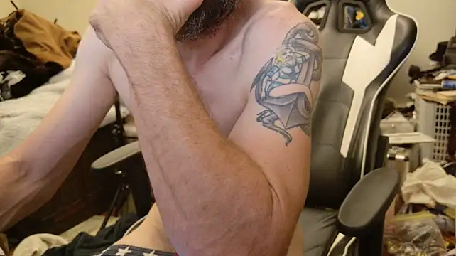 BrokenWithoutCare Webcam-Show
