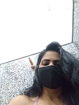 SashaPatel Show in webcam