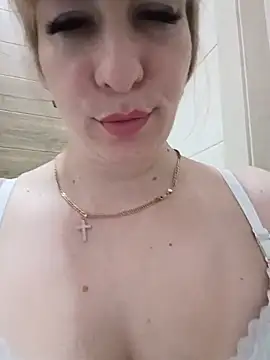 XXX chat uživo modela babyjessi