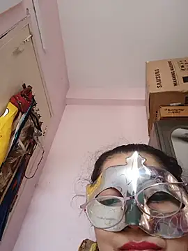 thanusi_2's Webcam Show