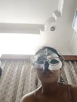 thanusi_2 Pertunjukan Webcam