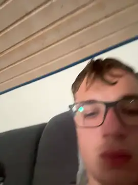 הופעת וובקאם של Levin_geil