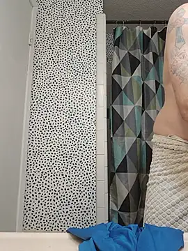BreakableActivist70 Webcam Show