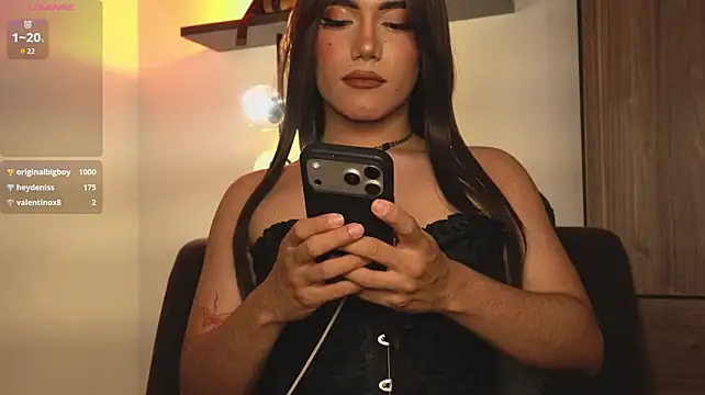 samycute_ Show in webcam