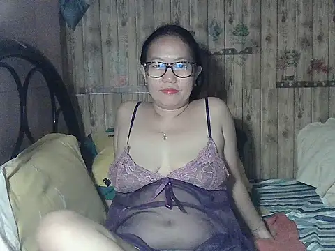 Pinay_BigTits69 Live XXX-Chat