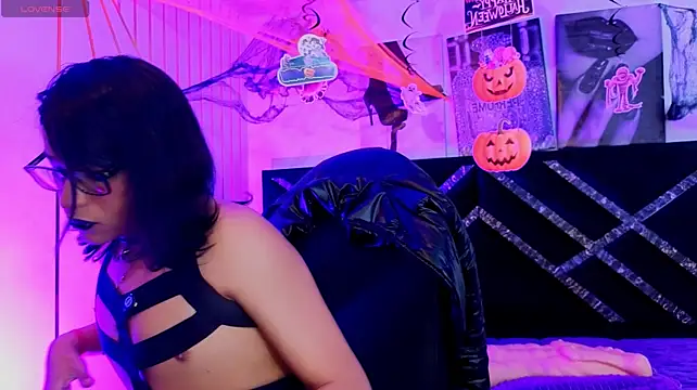 Dannyhot_: διαδικτυακό σόου στην κάμερα