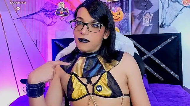 Dannyhot_: διαδικτυακό σόου στην κάμερα