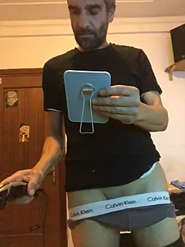 TORAKIKI79n Webbikameraesitys