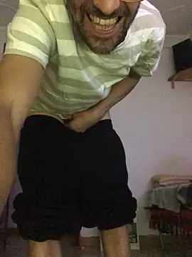 TORAKIKI79 Show in webcam