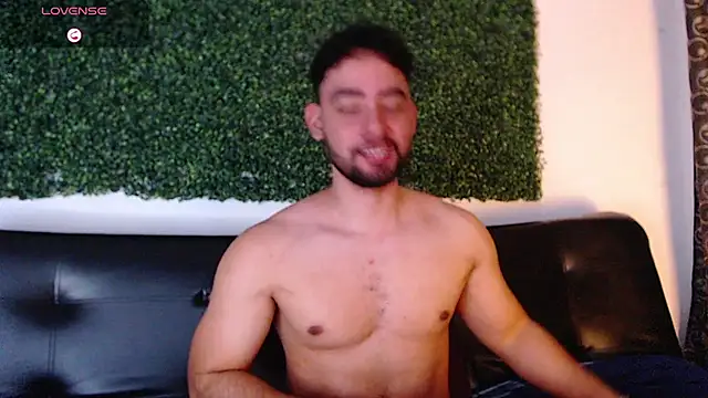 sam_ford_2's Webcam Show