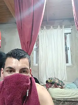 Show modela ggggggg87544yyrrk na web-kameri