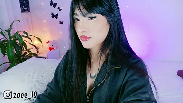cuteezoe's Live XXX Chat