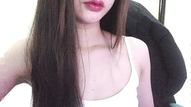 Chat XXX en directo de Yiyina_17