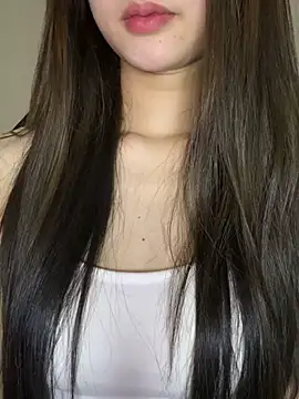 Yiyina_17のライブXXXチャット