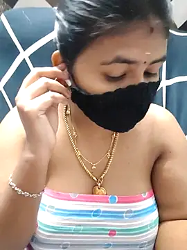 Chat +18 de Tamil_Lotus ao vivo
