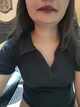 הופעת וובקאם של Vaani_Actress