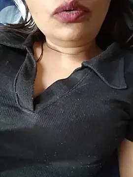Pokazy przed kamerką – Vaani_Actress