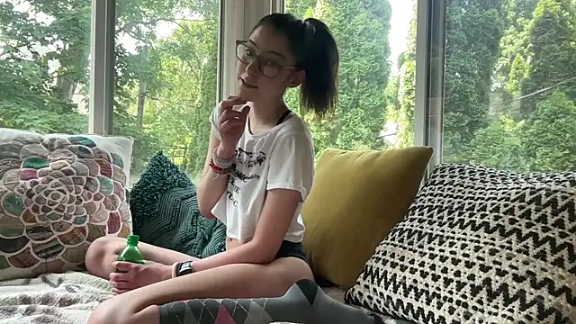 bbygrl2069 Show in webcam