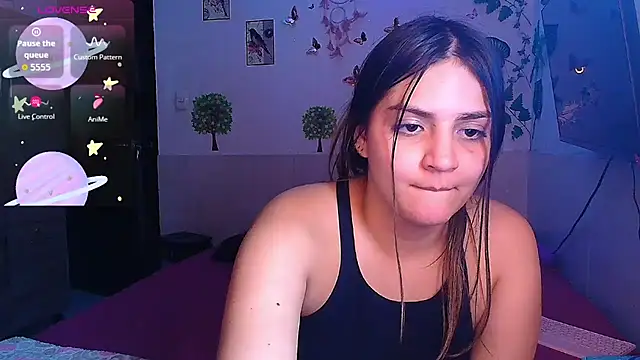 emily_cooper_t's Live XXX Chat