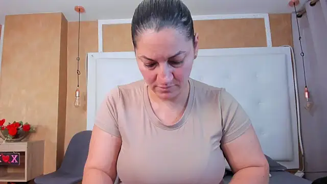 Heidy_milf Obrolan Langsung XXX