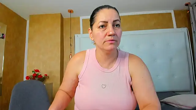 Heidy_milf – Naživo XXX chat