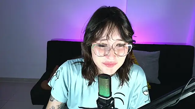 YulienneggのライブXXXチャット