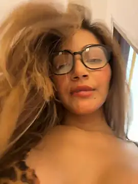 La_machi__'s Live XXX Chat