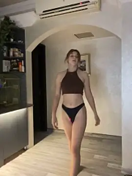 Emaline_Fane 라이브 XXX 채팅