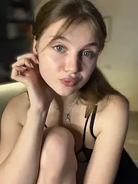 Chat +18 de Emaline_Fane ao vivo