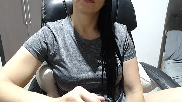 gatamisteriobr's Live XXX Chat