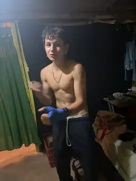 Ebebyjuan Show in webcam