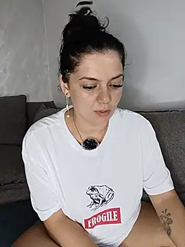 Noraa_me's Live XXX Chat