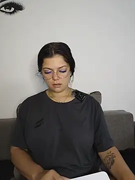 Noraa_me's Live XXX Chat