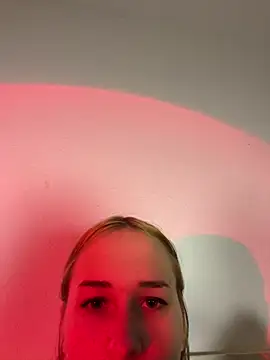 Webkamerová show LilElfie