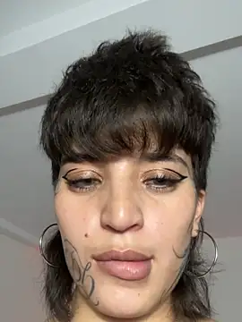 XXX chat uživo modela DayanaDG