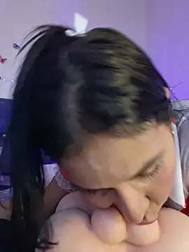 צ'אט XXX בשידור חי של biianca_1