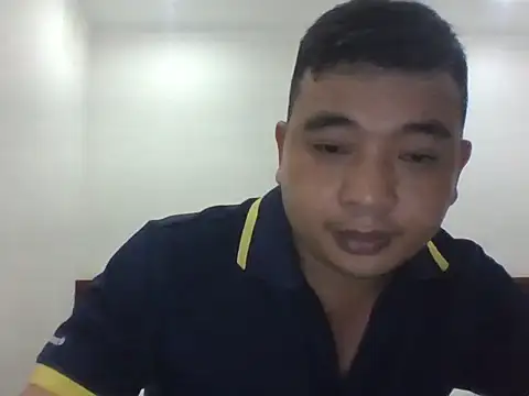 Show modela Palatable69-VN na web-kameri
