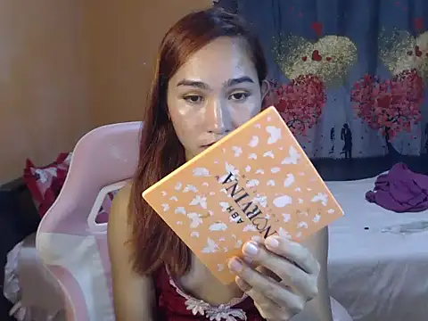 ur_Katrina69 网络视讯表演