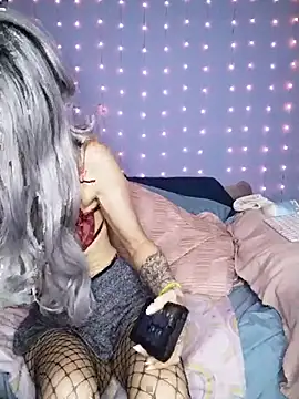 LashOutHeartlessP's Webcam Show