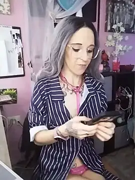 LashOutHeartlessP's Webcam Show