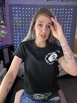 LashOutHeartlessP's Webcam Show