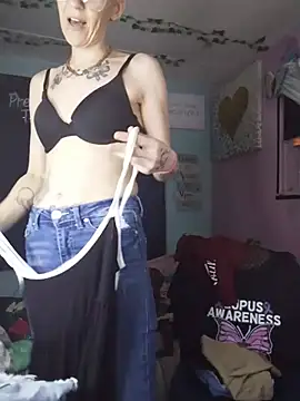 LashOutHeartlessP's Webcam Show