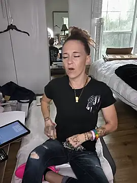 LashOutHeartlessP's Live XXX Chat