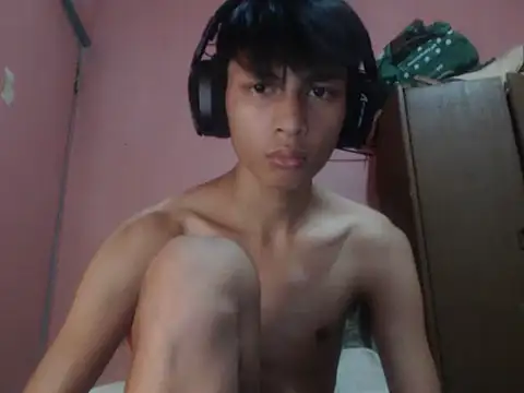 Kyoshi_19 Webcamshow