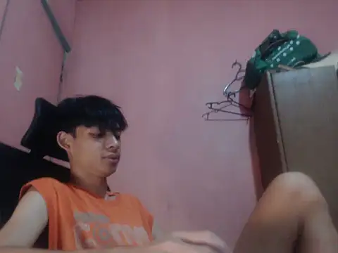 Kyoshi_19's Live XXX Chat