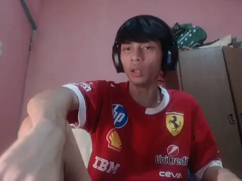 Kyoshi_19 webkamerás műsora