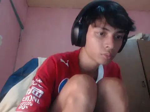 Kyoshi_19 Show in webcam