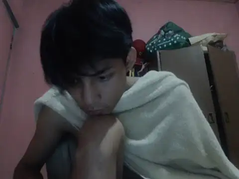 Chat +18 de Kyoshi_19 ao vivo
